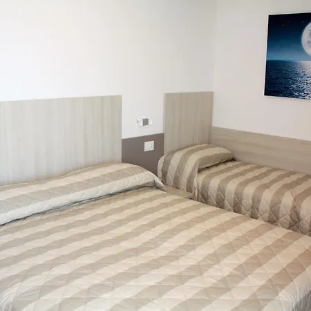 Stylish Flat Near In Lignano * Lignano Sabbiadoro