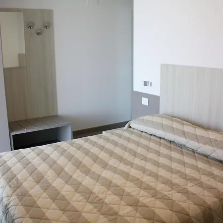 Stylish Flat Near In Lignano * Lignano Sabbiadoro